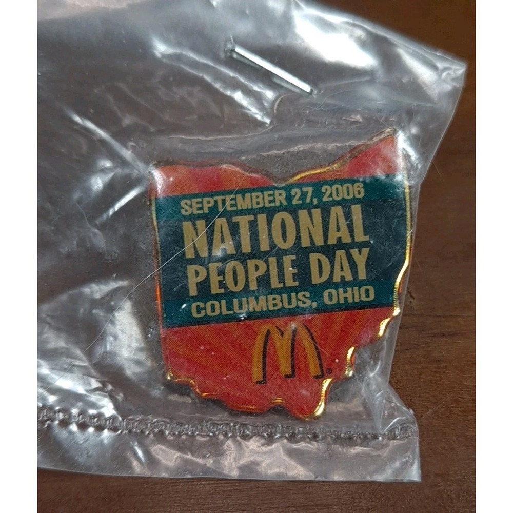 McDonald's National People Day 9-27-2006 Enamel Lapel Pin In Original Bag